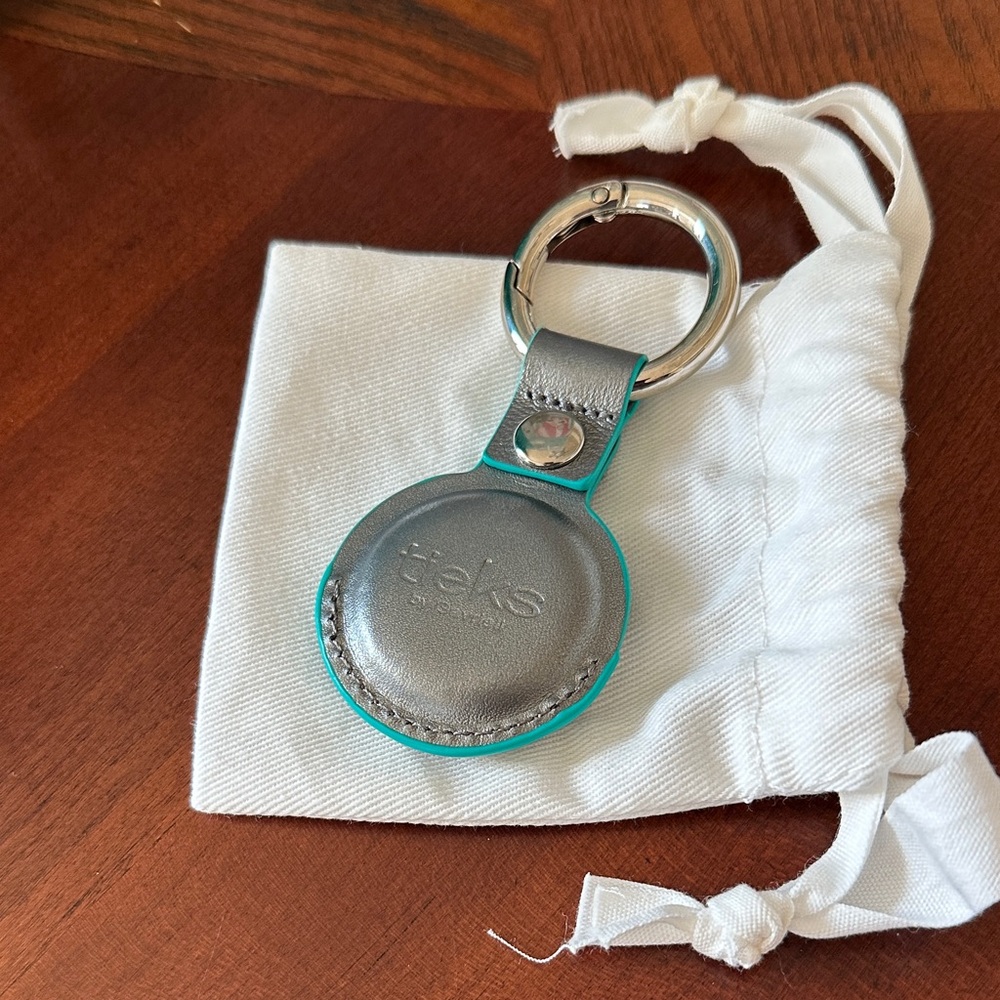 Tieks Metallic Silver Key Holder